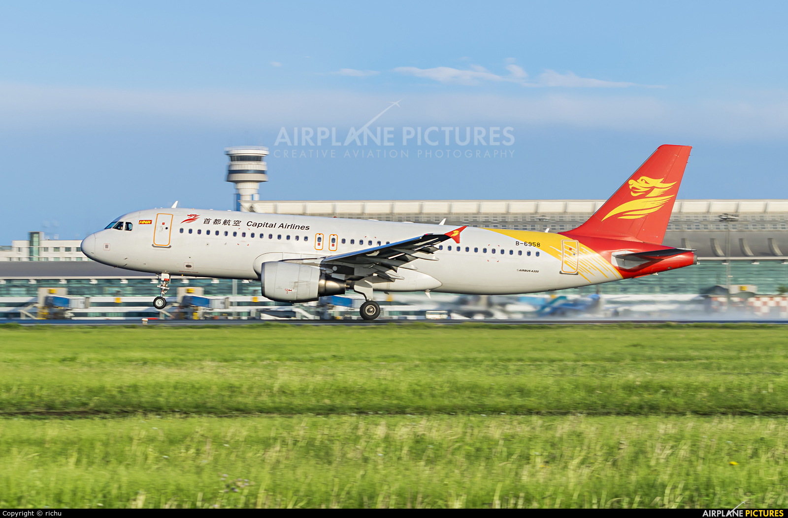 Capital Airlines Beijing B-6958 aircraft at Shenyang-Taoxian