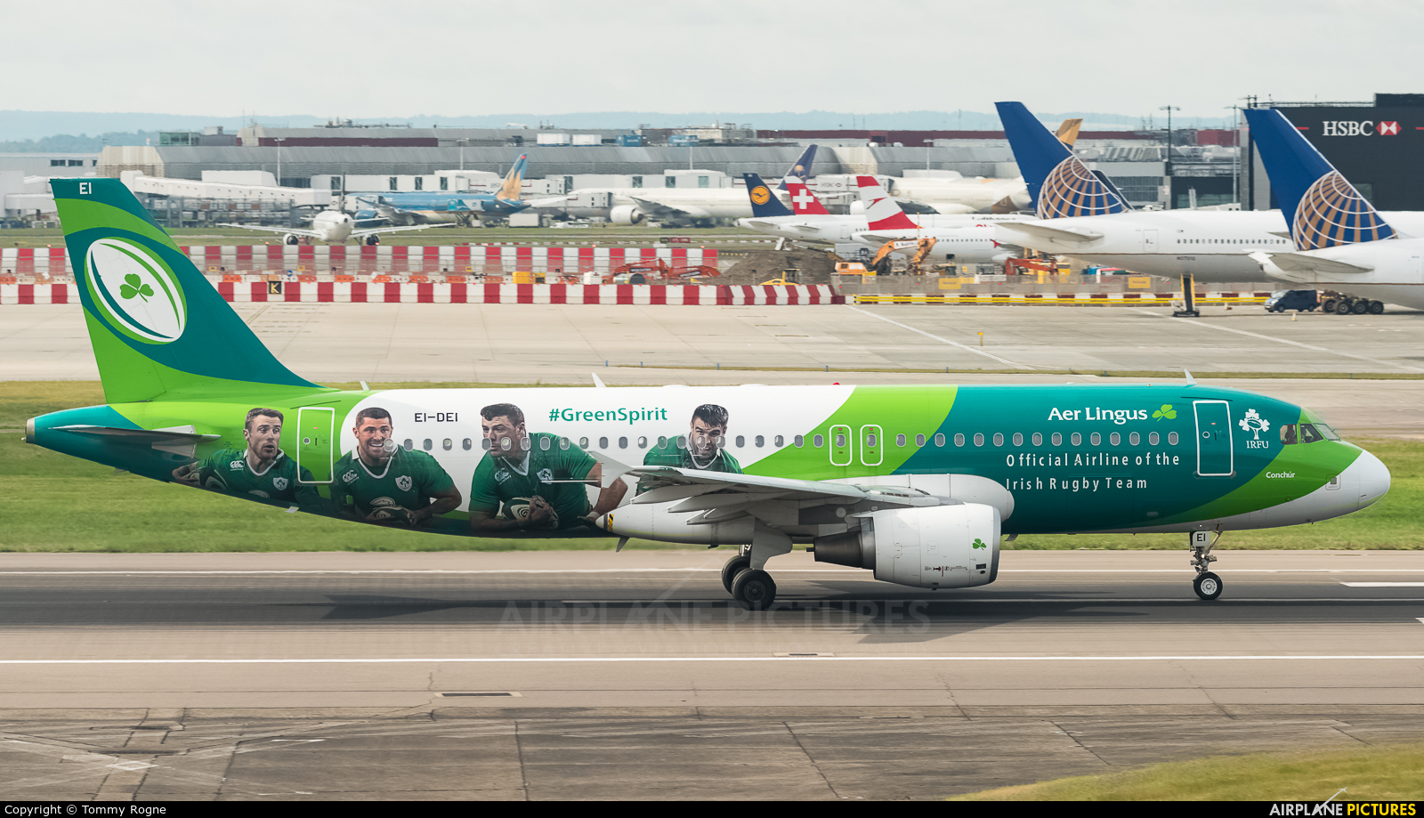 Aer Lingus EI-DEI aircraft at London - Heathrow
