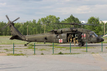 0-26004 - USA - Army Sikorsky UH-60M Black Hawk