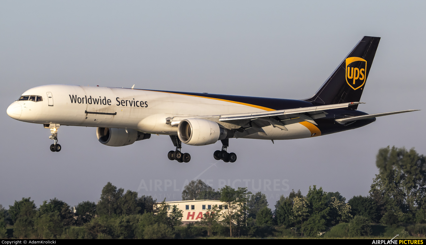 UPS - United Parcel Service N433UP aircraft at Katowice - Pyrzowice