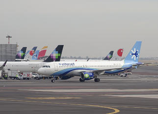 XA-INJ - Interjet Airbus A320