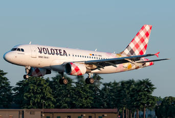 EC-NDG - Volotea Airlines Airbus A319