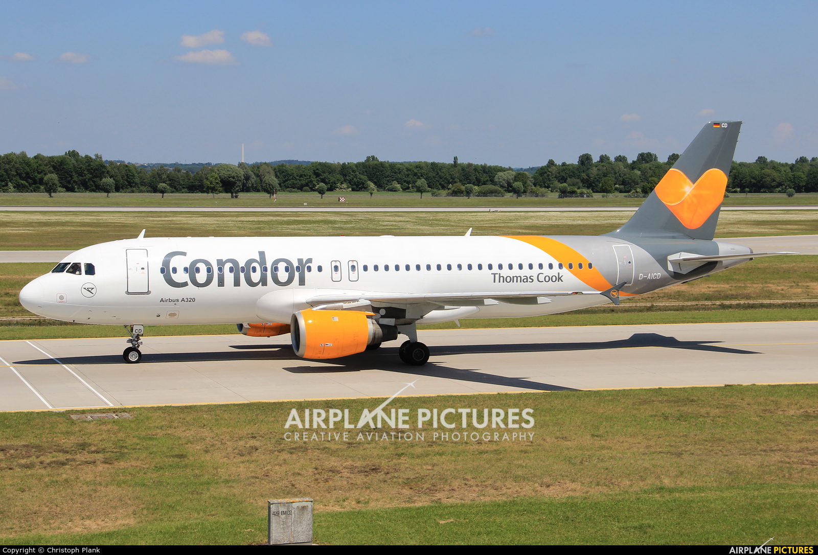 Condor D-AICD aircraft at Munich