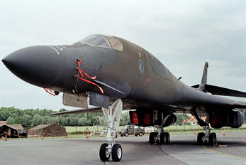 85-0064 - USA - Air Force Rockwell B-1B Lancer