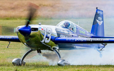 SP-YOO - Maciej Pospieszyński - Aerobatics Extra 330SC