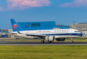 B-305D - China Southern Airlines Airbus A320 NEO