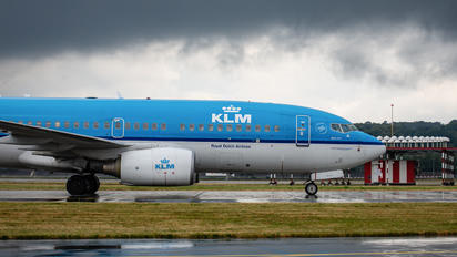 PH-BGR - KLM Boeing 737-700