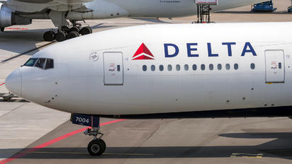 N863DA - Delta Air Lines Boeing 777-200ER