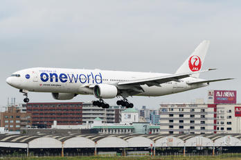 JA771J - JAL - Japan Airlines Boeing 777-200