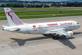 TS-IMQ - Tunisair Airbus A319