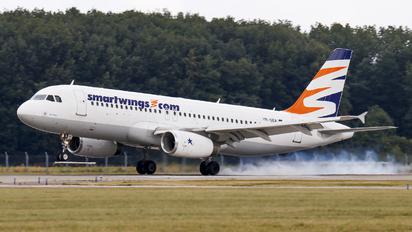 YR-SEA - SmartWings Airbus A320