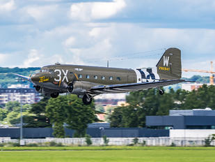 N47TB - Commemorative Air Force Douglas C-47A Skytrain