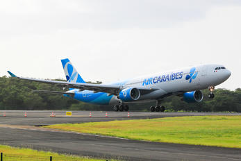 F-HPUJ - Air Caraibes Airbus A330-300