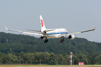 B-6132 - Air China Airbus A330-200