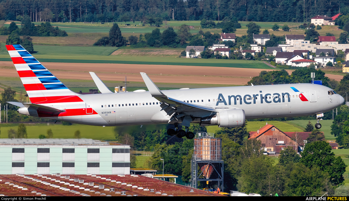 American Airlines N393AN aircraft at Zurich