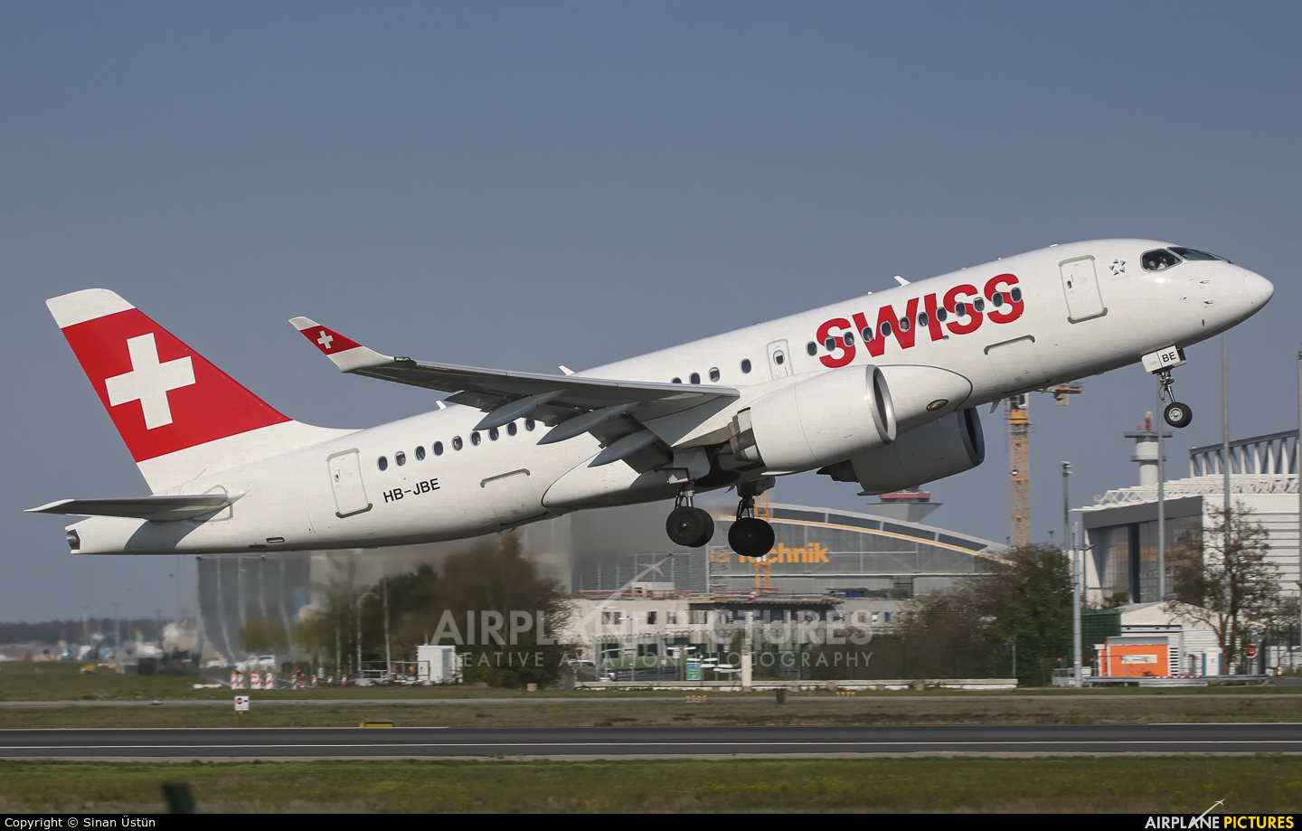 Swiss HB-JBE aircraft at Frankfurt