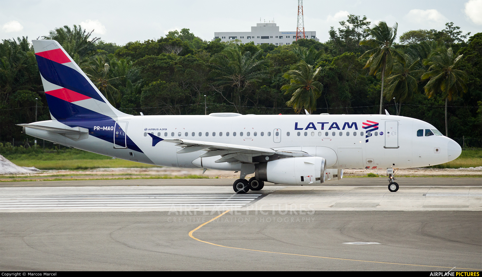 LATAM PR-MAO aircraft at Salvador - Deputado Luis Eduardo Magalhaes