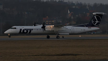 OY-YBY - LOT - Polish Airlines de Havilland Canada DHC-8-400Q / Bombardier Q400