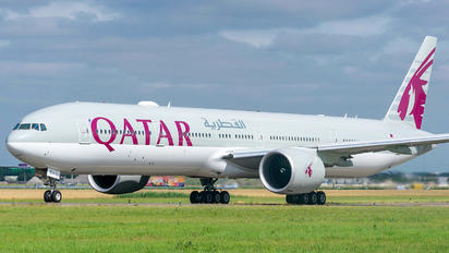 A7-BEJ - Qatar Airways Boeing 777-31H(ER)