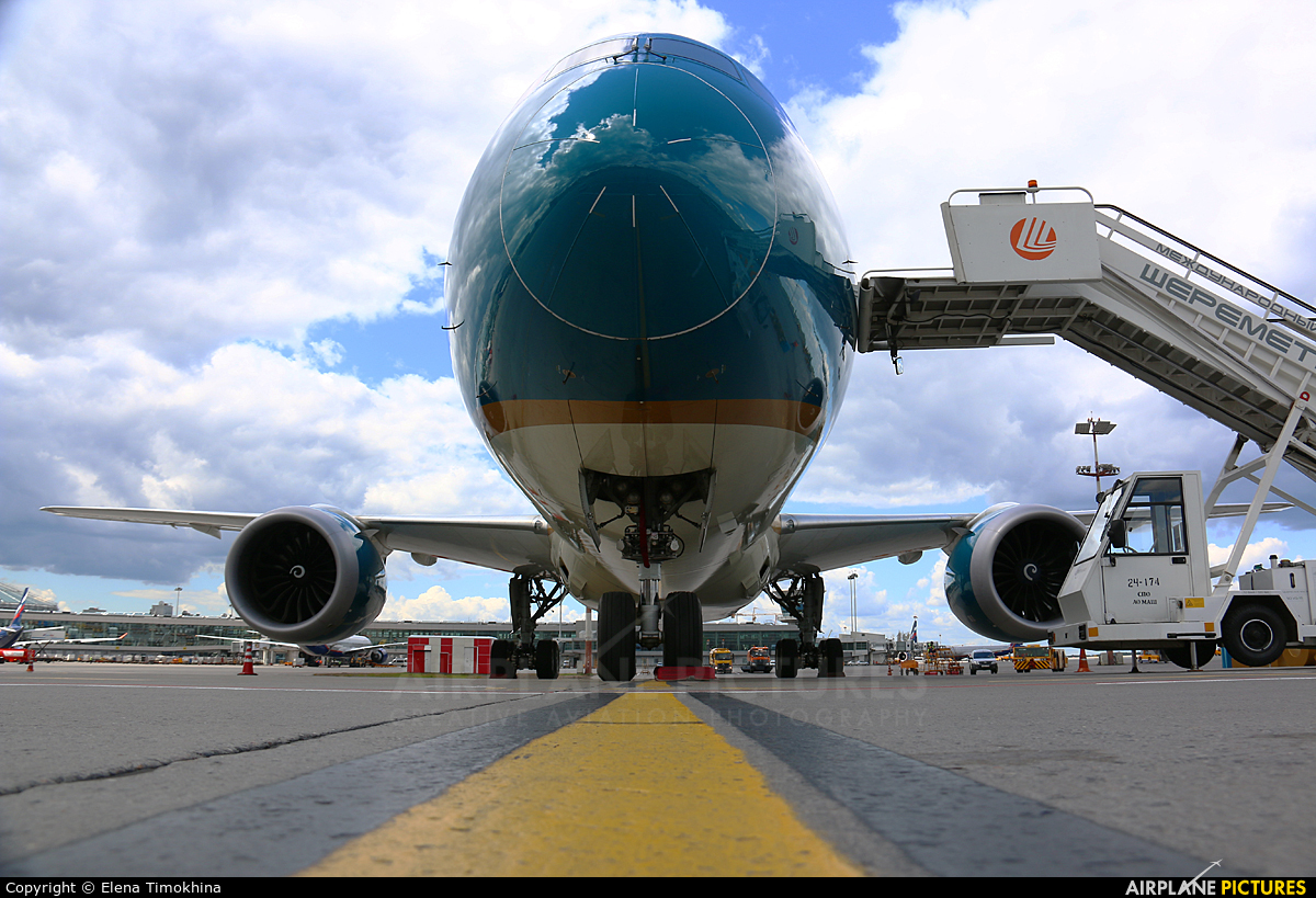 Vietnam Airlines VN-A869 aircraft at Moscow - Sheremetyevo