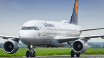 D-AIUL - Lufthansa Airbus A320 aircraft
