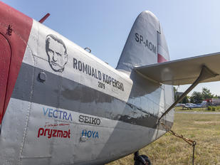 SP-AOM - Aeroklub Dolnosląski Antonov An-2