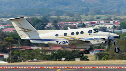 TI-AWM - Carmonair Beechcraft 90 King Air