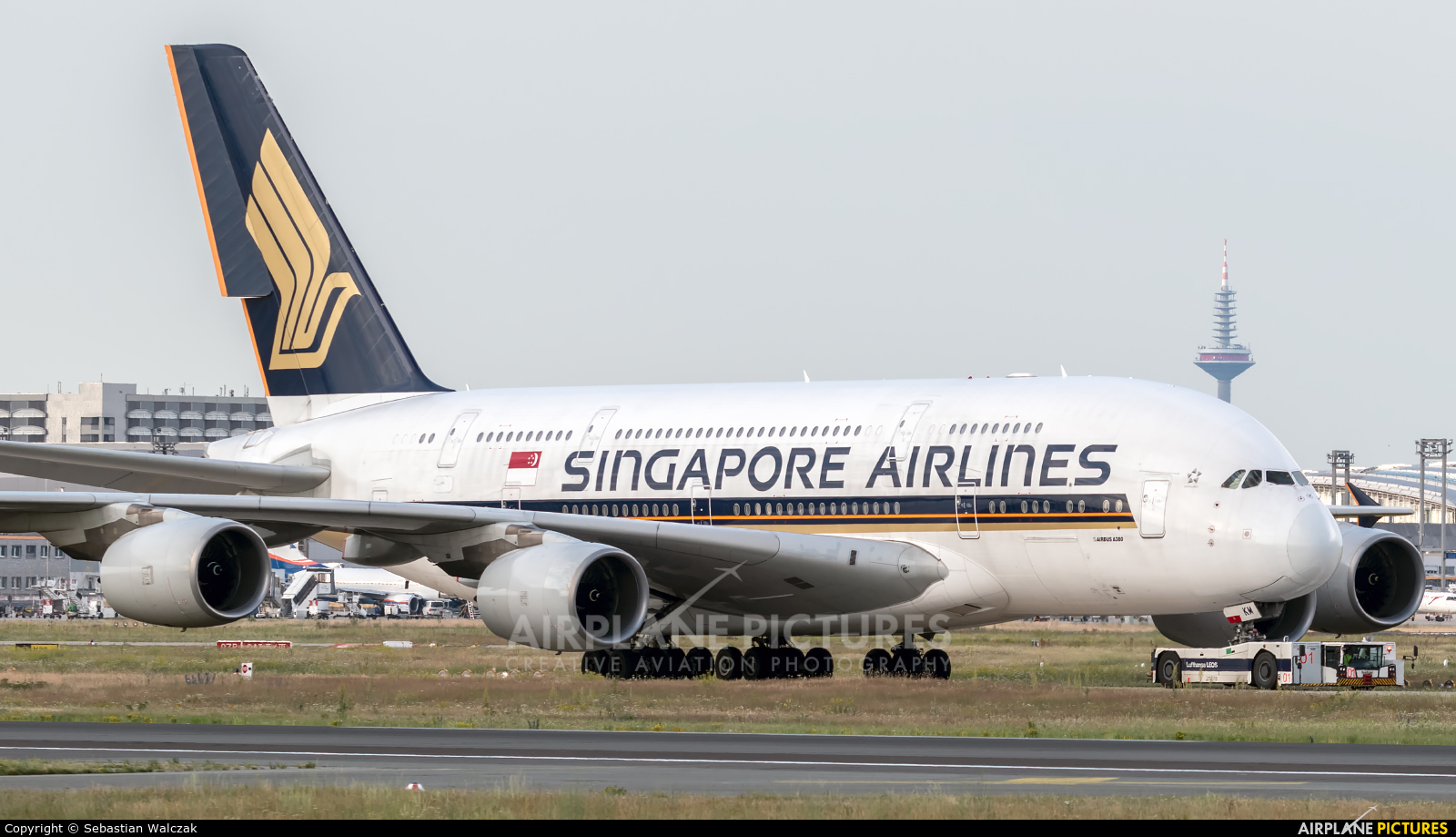 Singapore Airlines 9V-SKM aircraft at Frankfurt