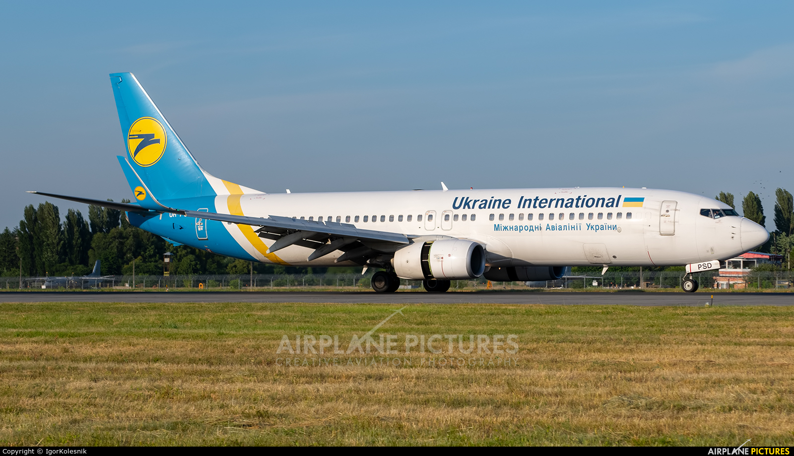 Ukraine International Airlines UR-PSD aircraft at Kyiv - Borispol