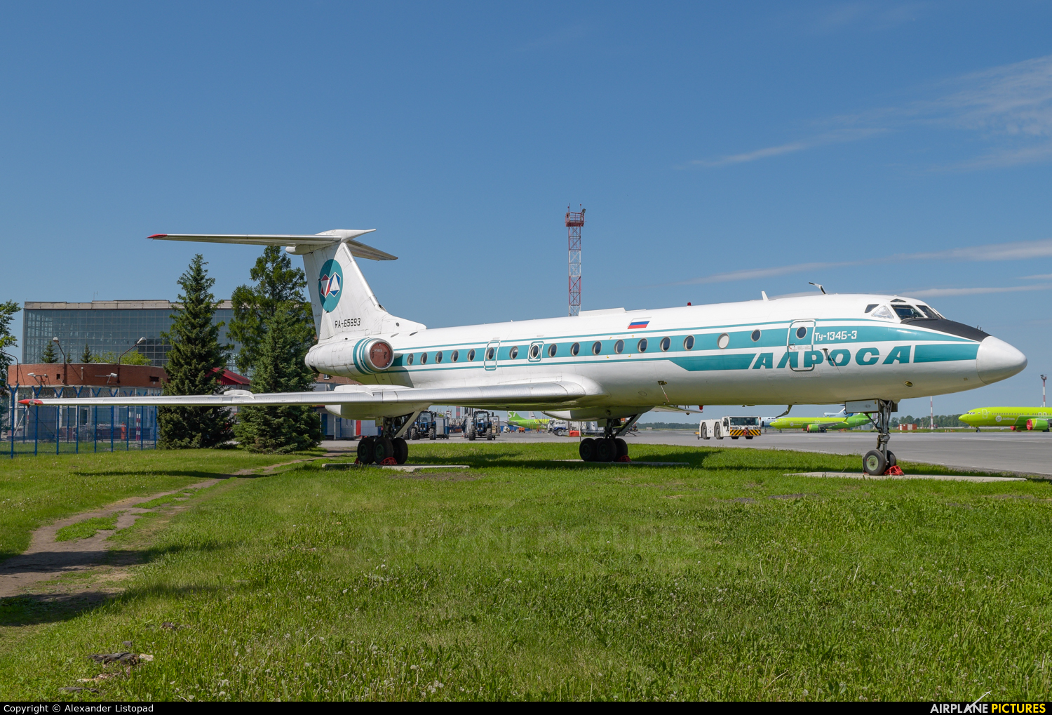 Alrosa RA-65693 aircraft at Novosibirsk