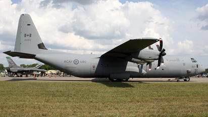 130612 - Canada - Air Force Lockheed CC-130J Hercules