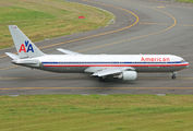 American Airlines N382AN image