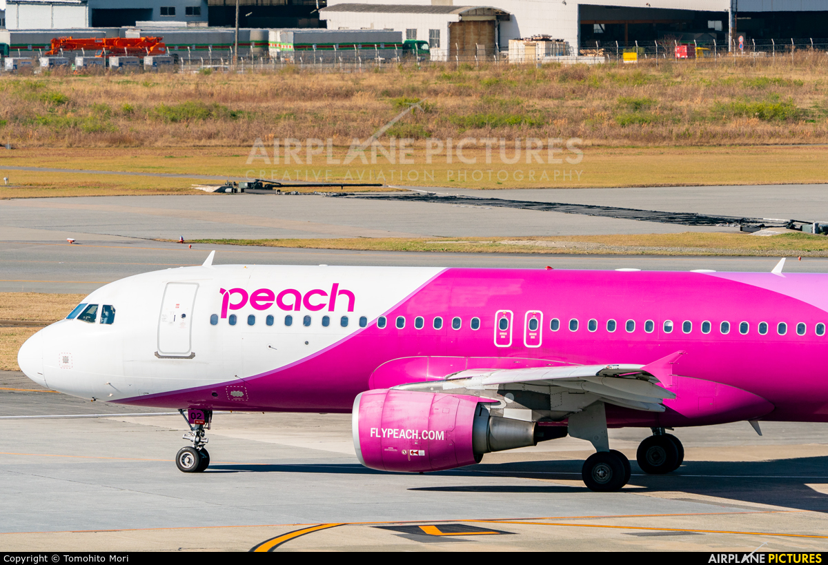 Peach Air JA802P aircraft at Fukuoka