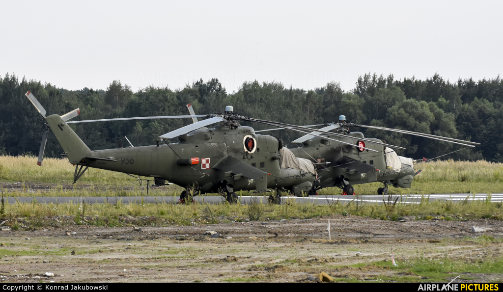 Poland - Army 956 aircraft at Katowice Muchowiec