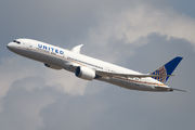United Airlines N38950 image