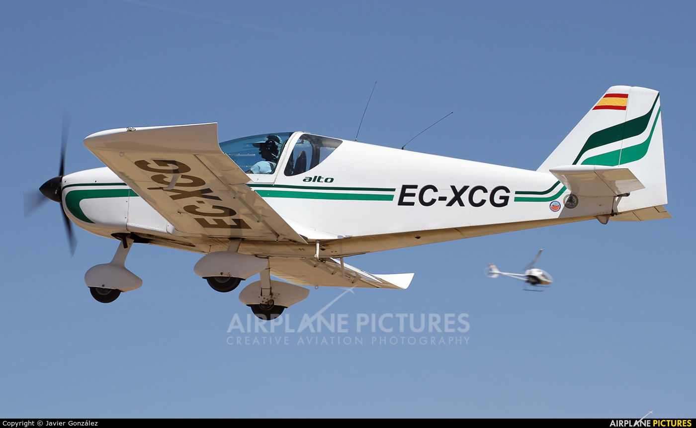 Private EC-XCG aircraft at Camarenilla