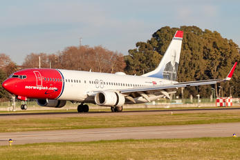 LV-IQZ - Norwegian Argentina Boeing 737-800