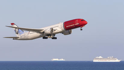 LN-LNS - Norwegian Air International Boeing 787-9 Dreamliner