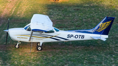 SP-OTB - Private Cessna 172 Skyhawk (all models except RG)
