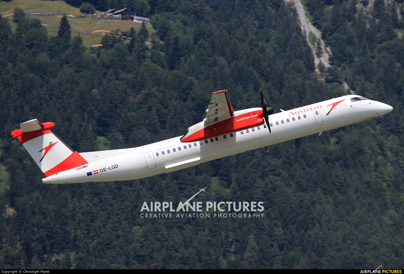 Austrian Airlines/Arrows/Tyrolean OE-LGD aircraft at Innsbruck