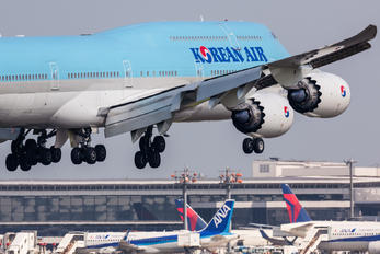 HL7643 - Korean Air Boeing 747-8