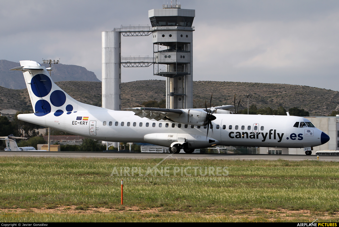 CanaryFly EC-KRY aircraft at Alicante - El Altet