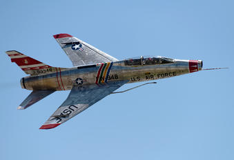 N2011V - Private North American F-100F Super Sabre