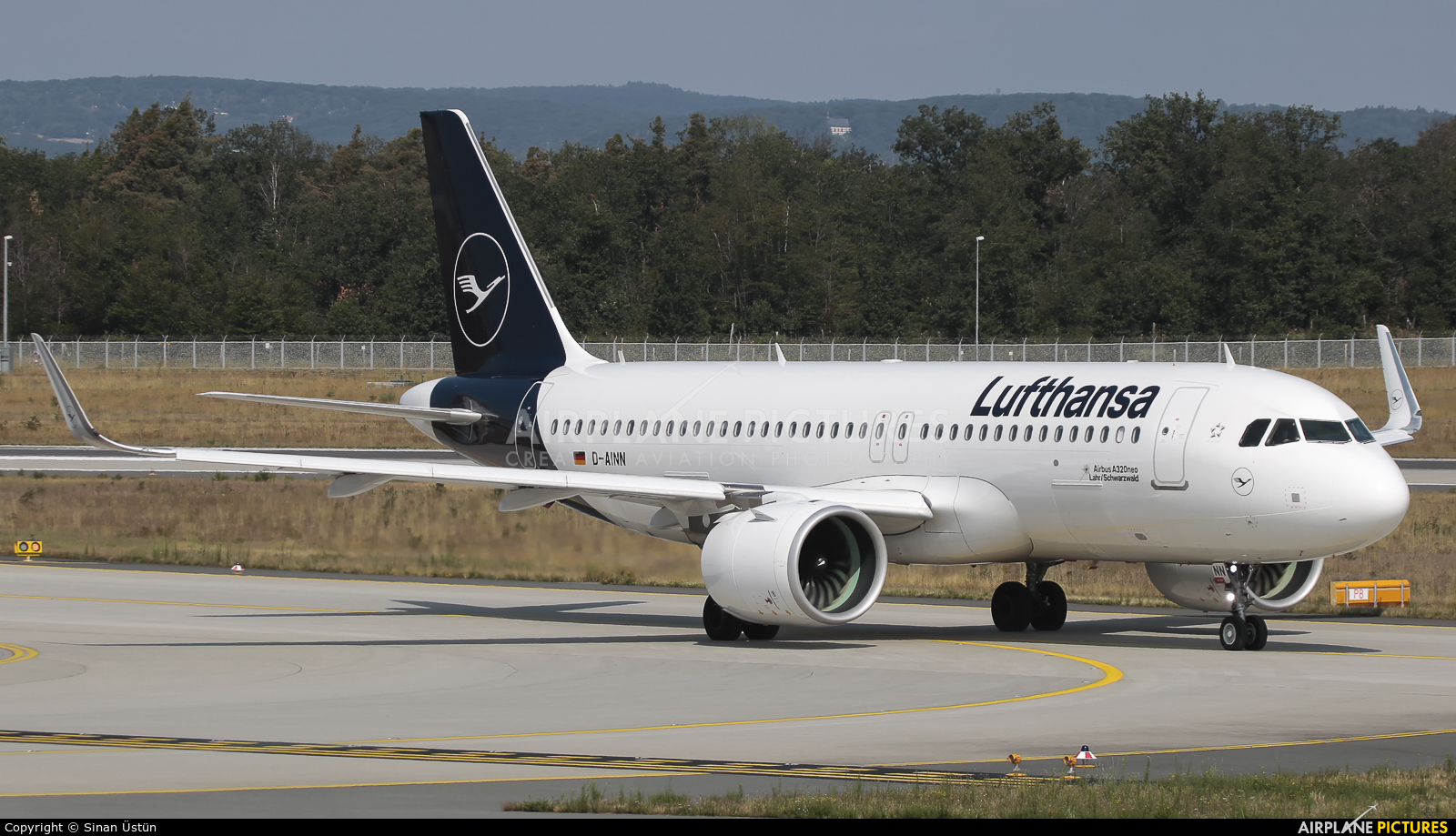Lufthansa D-AINN aircraft at Frankfurt