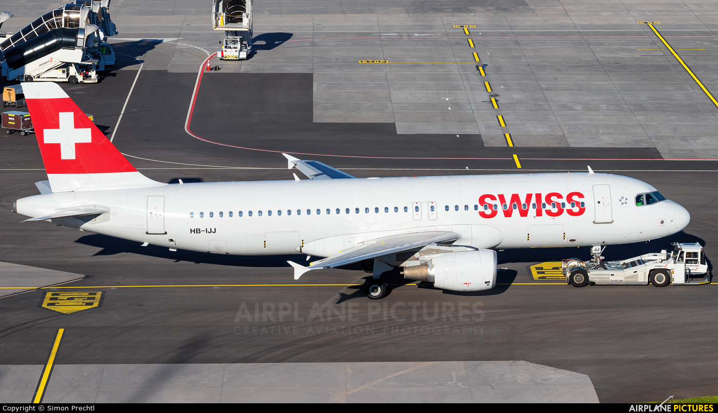 Swiss HB-IJJ aircraft at Zurich