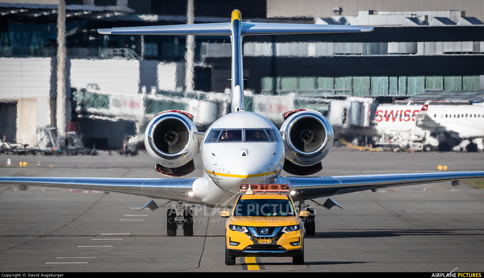 Private M-AATD aircraft at Zurich