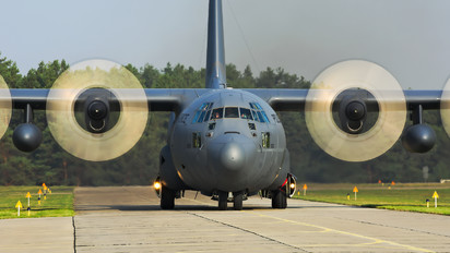 1503 - Poland - Air Force Lockheed C-130E Hercules