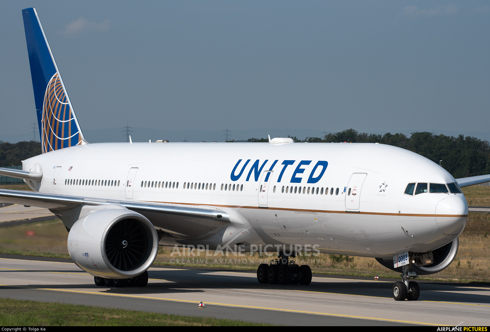 United Airlines N78003 aircraft at Frankfurt