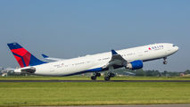 N812NW - Delta Air Lines Airbus A330-300 aircraft