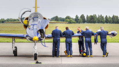YL-KSL - Baltic Bees Jet Team Aero L-39C Albatros